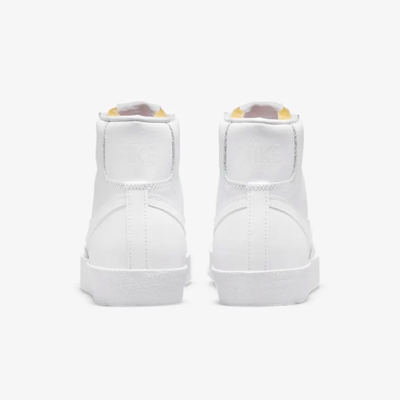 New Nike Blazer Mid '77
Women's Shoes 👟 - Picture 5 of 7